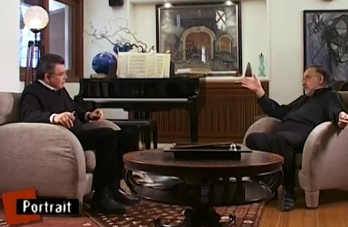 «Portrait» Όταν ο Τάκης Χατζής συνάντησε τον συμπατριώτη του Θάνο Μικρούτσικο